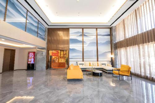 borrman hotel changsha west bus station lugu