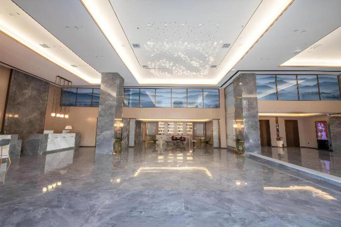 borrman hotel changsha west bus station lugu