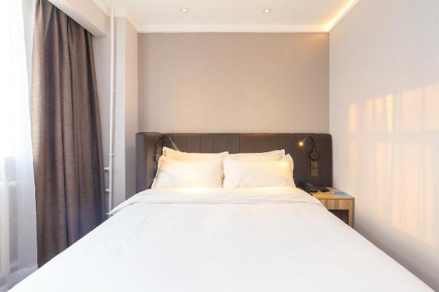 hanting premium beijing east gate of tsinghua uni