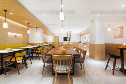 hanting premium beijing east gate of tsinghua uni