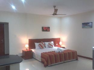 precious residence c self catering studio