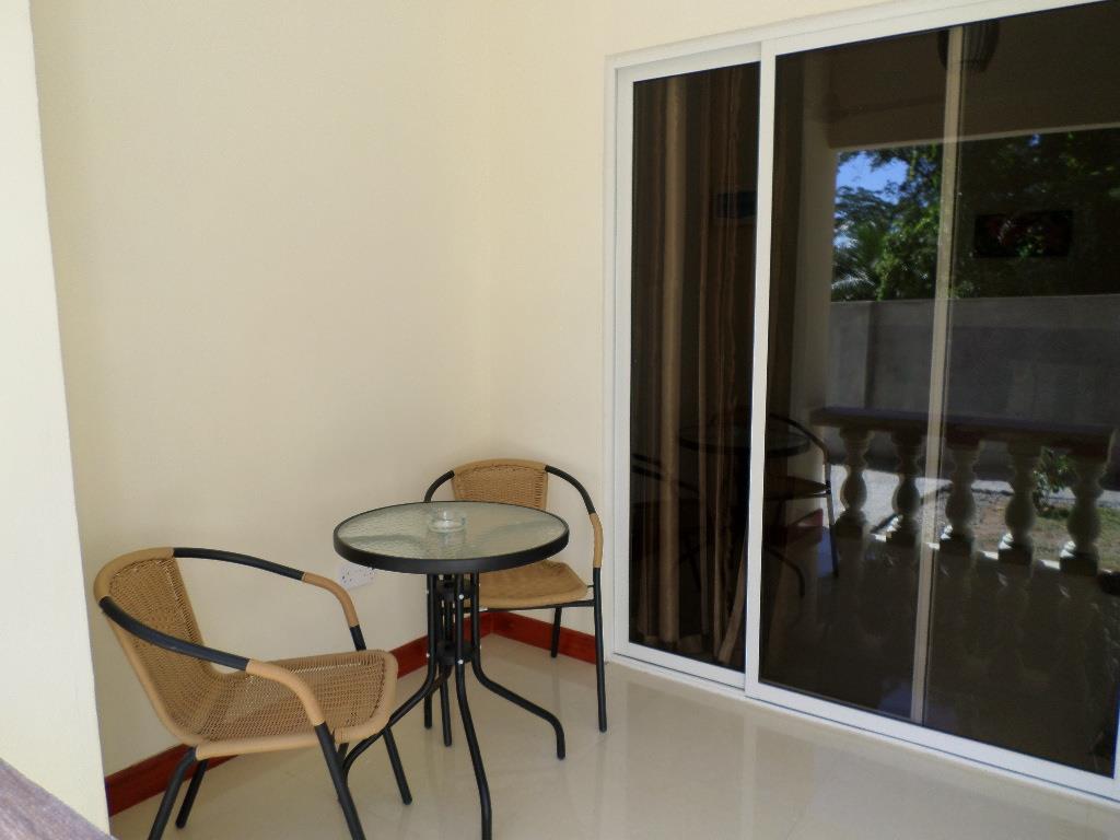 precious residence c self catering studio