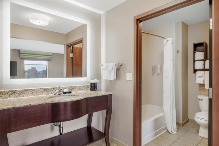 hampton inn and suites crawfordsville