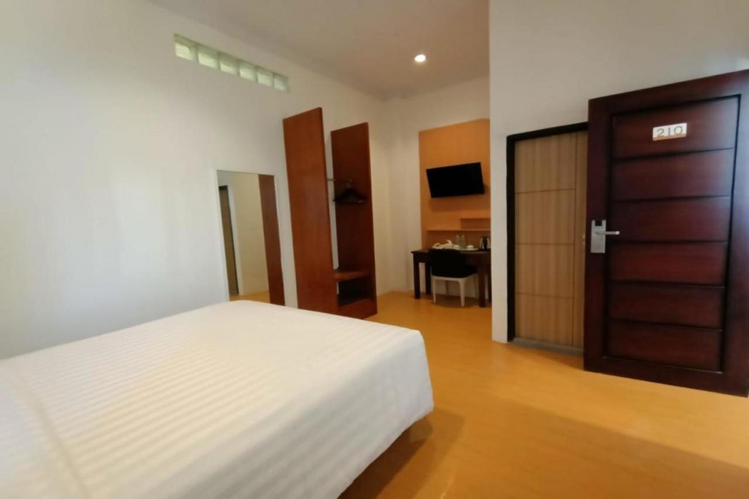 front one green boutique hotel abepura