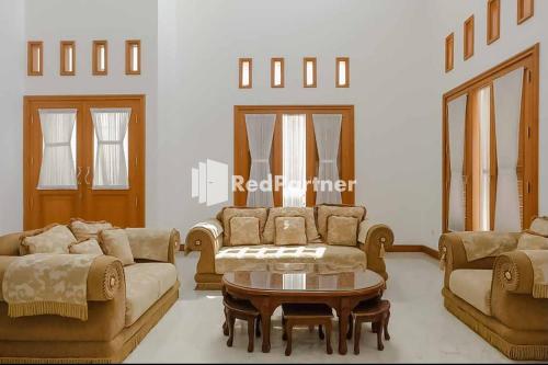 reddoorz at daffi araya