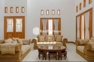 reddoorz at daffi araya