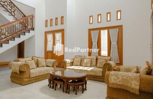 reddoorz at daffi araya