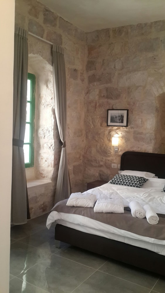 malka hotel