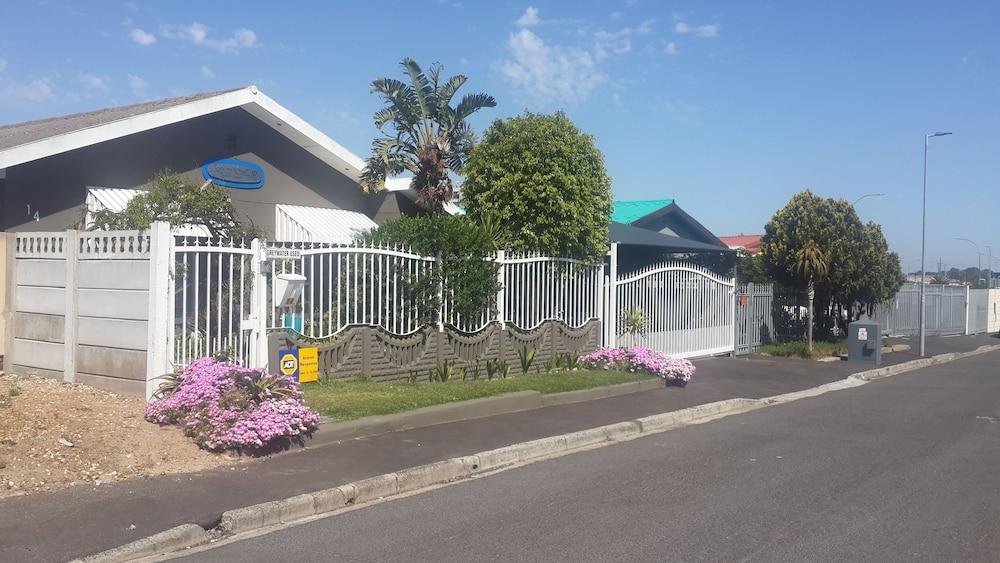 mitchells guesthouse