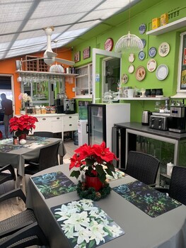 mitchells guesthouse