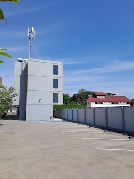 chanapat apartment