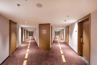 jtour inn liuzhou luzhai jiandong building bus station