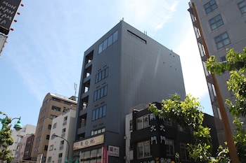 rembrandt cabin shinjuku shin okubo