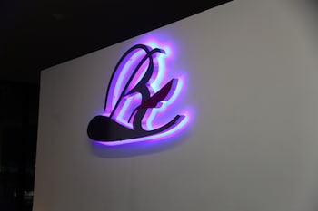 rembrandt cabin shinjuku shin okubo