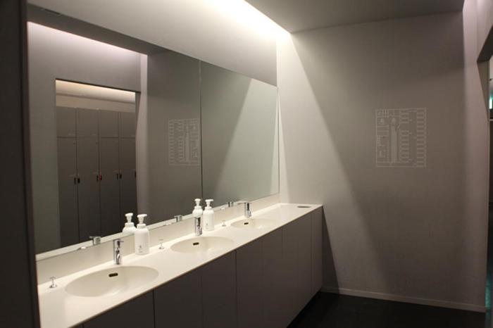 rembrandt cabin shinjuku shin okubo