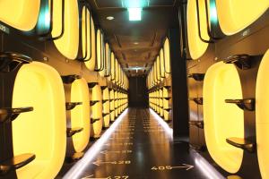 rembrandt cabin shinjuku shin okubo