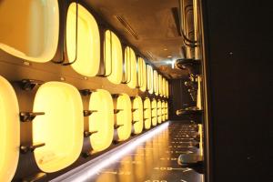 rembrandt cabin shinjuku shin okubo