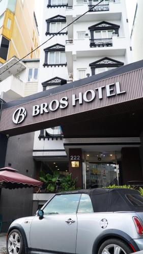 bros hotel