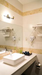 bros hotel