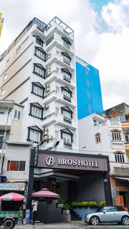 bros hotel