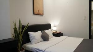 bros hotel