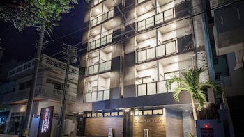 kariyushi condominium grandstay asahibashiekimae