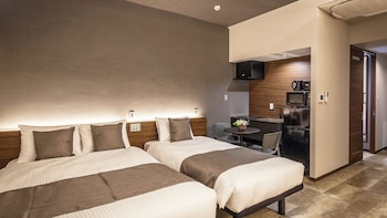 kariyushi condominium grandstay asahibashiekimae