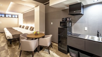 kariyushi condominium grandstay asahibashiekimae