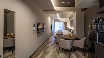 kariyushi condominium grandstay asahibashiekimae