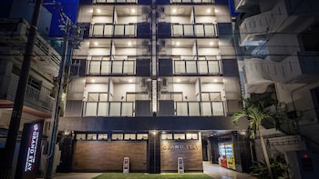 kariyushi condominium grandstay asahibashiekimae
