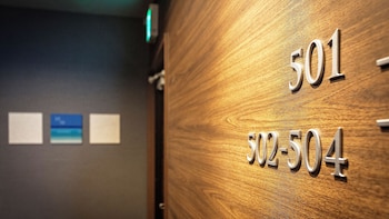 kariyushi condominium grandstay asahibashiekimae