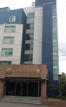 seongsanpo sky hotel