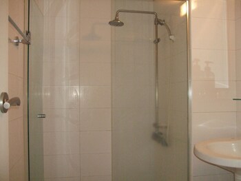 seongsanpo sky hotel