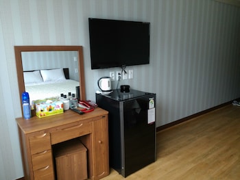 seongsanpo sky hotel