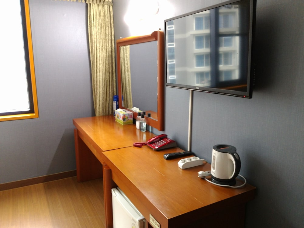 seongsanpo sky hotel