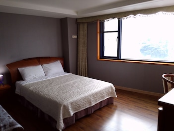 seongsanpo sky hotel