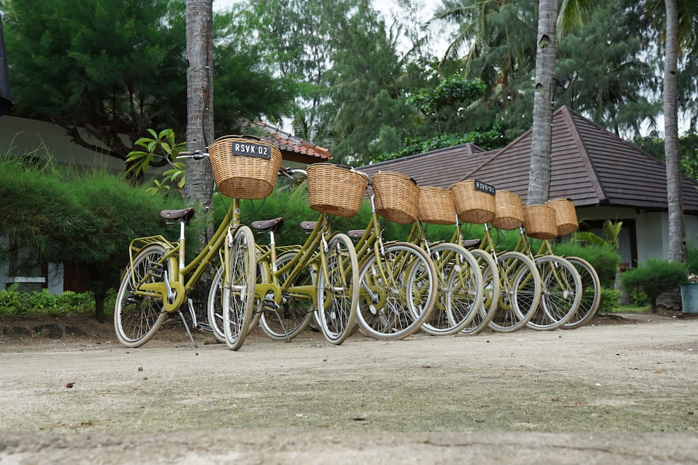 royal regantris villa karang