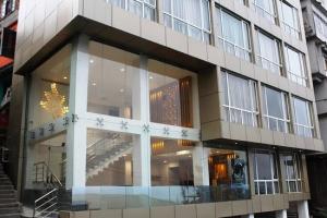 mann dechen and palmo mg marg gangtok