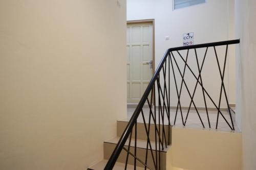 reddoorz near ambarrukmo plaza mall