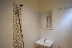 reddoorz near ambarrukmo plaza mall
