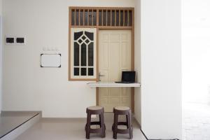 reddoorz near ambarrukmo plaza mall
