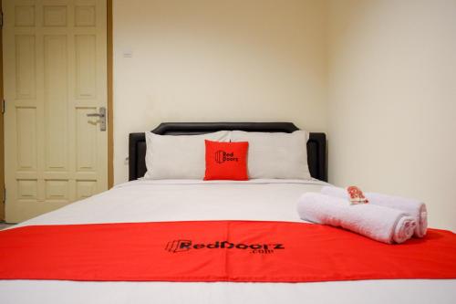 reddoorz near ambarrukmo plaza mall