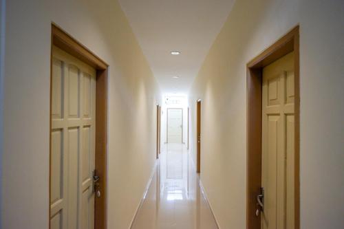 reddoorz near ambarrukmo plaza mall
