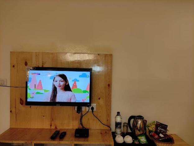 hotel corbett regency