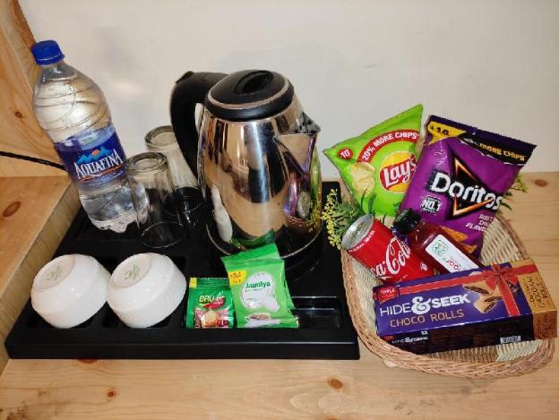 hotel corbett regency