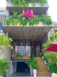 the shine hotel da nang