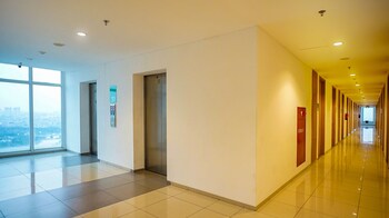 Ventura Room At Treepark City By Ruang Nyaman,,3 star
