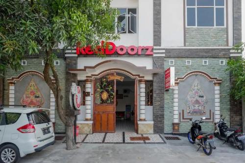 reddoorz syariah near stasiun purwosari