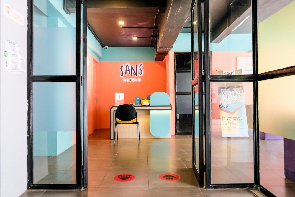 sans hotel roxy jakarta