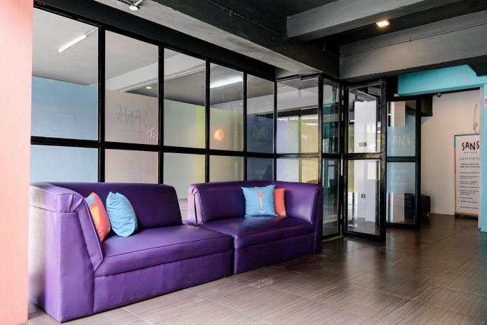 sans hotel roxy jakarta